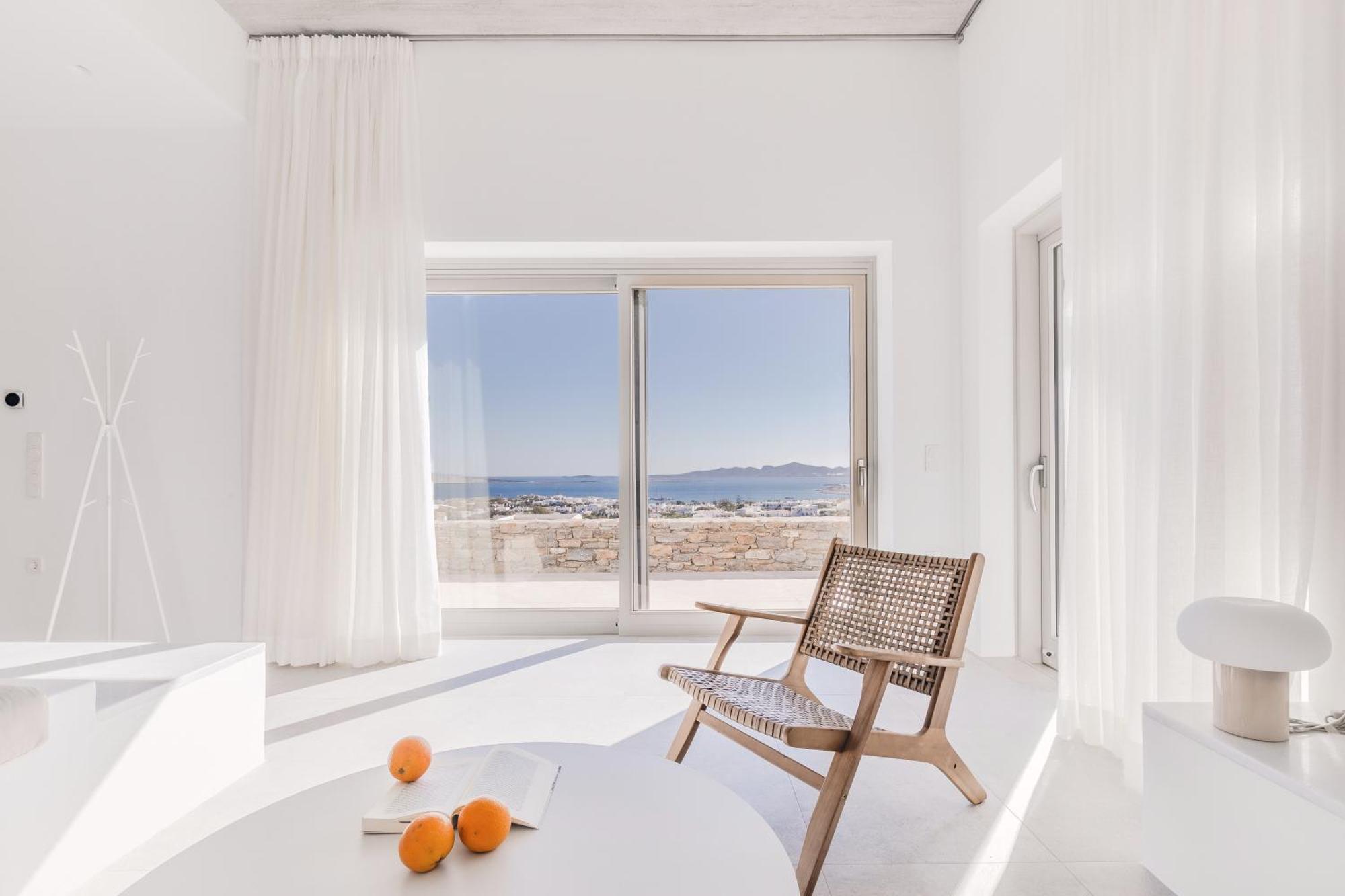 Melora Paros * Αγκαιριά