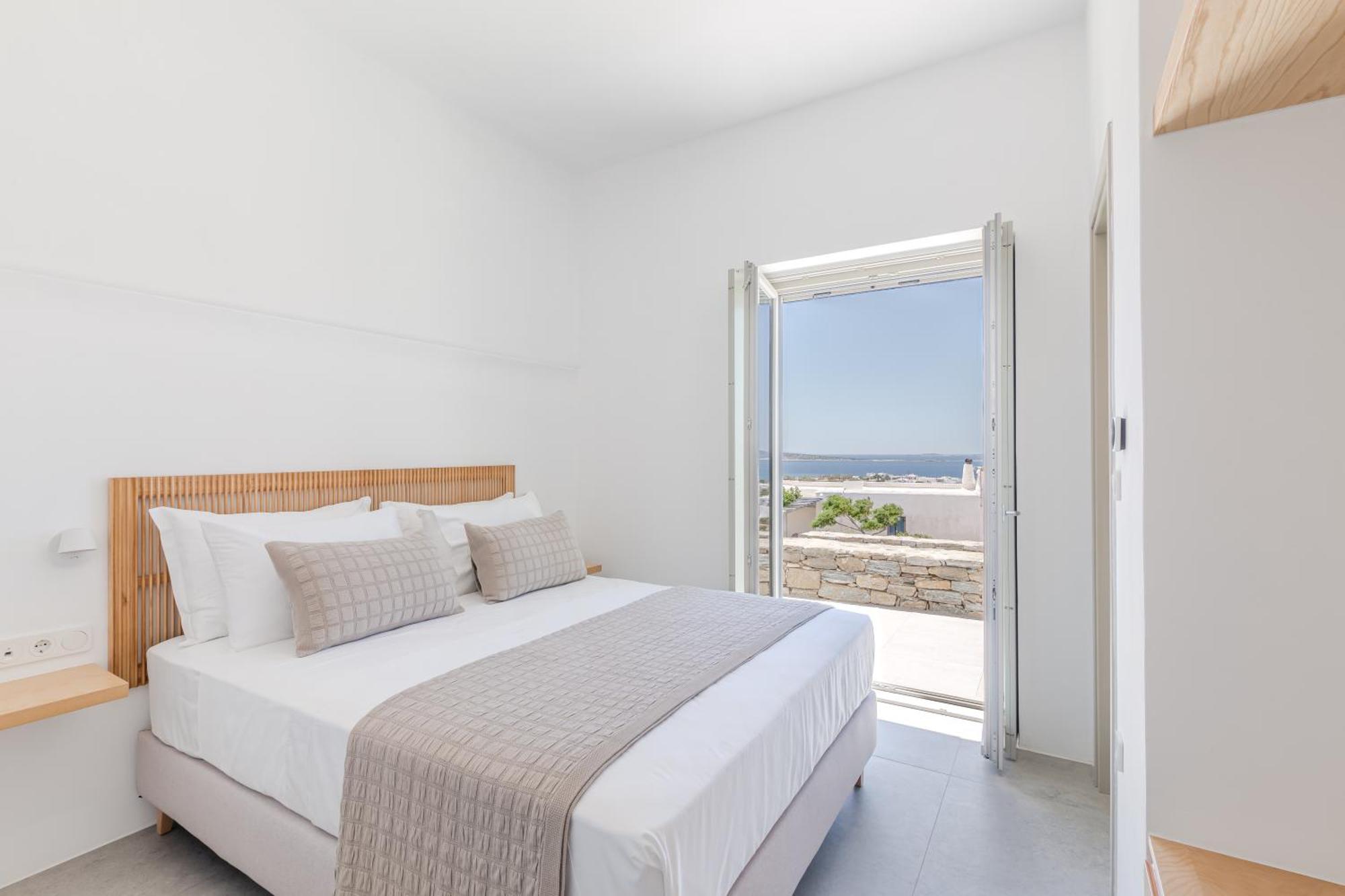 Melora Paros * Αγκαιριά