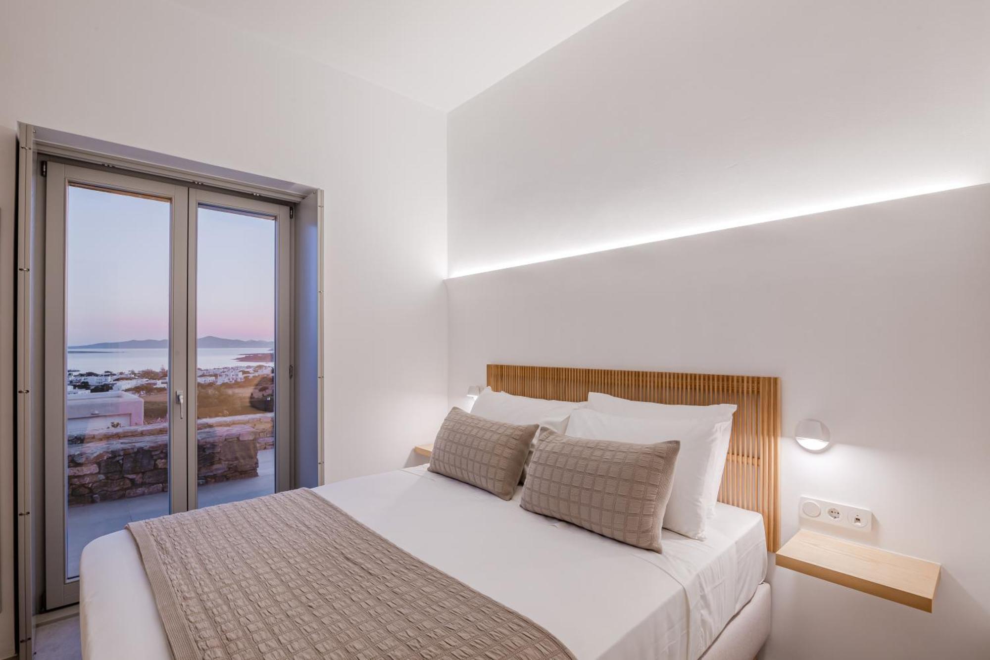 Melora Paros Villa