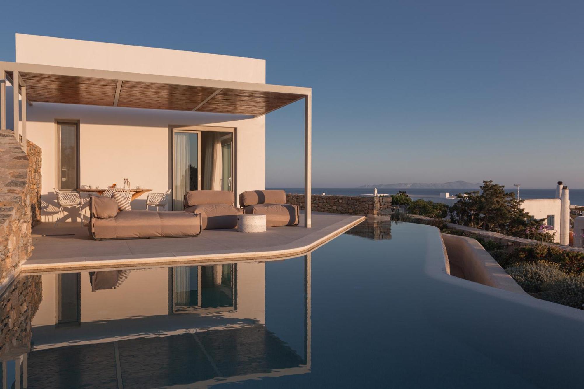 Melora Paros Villa